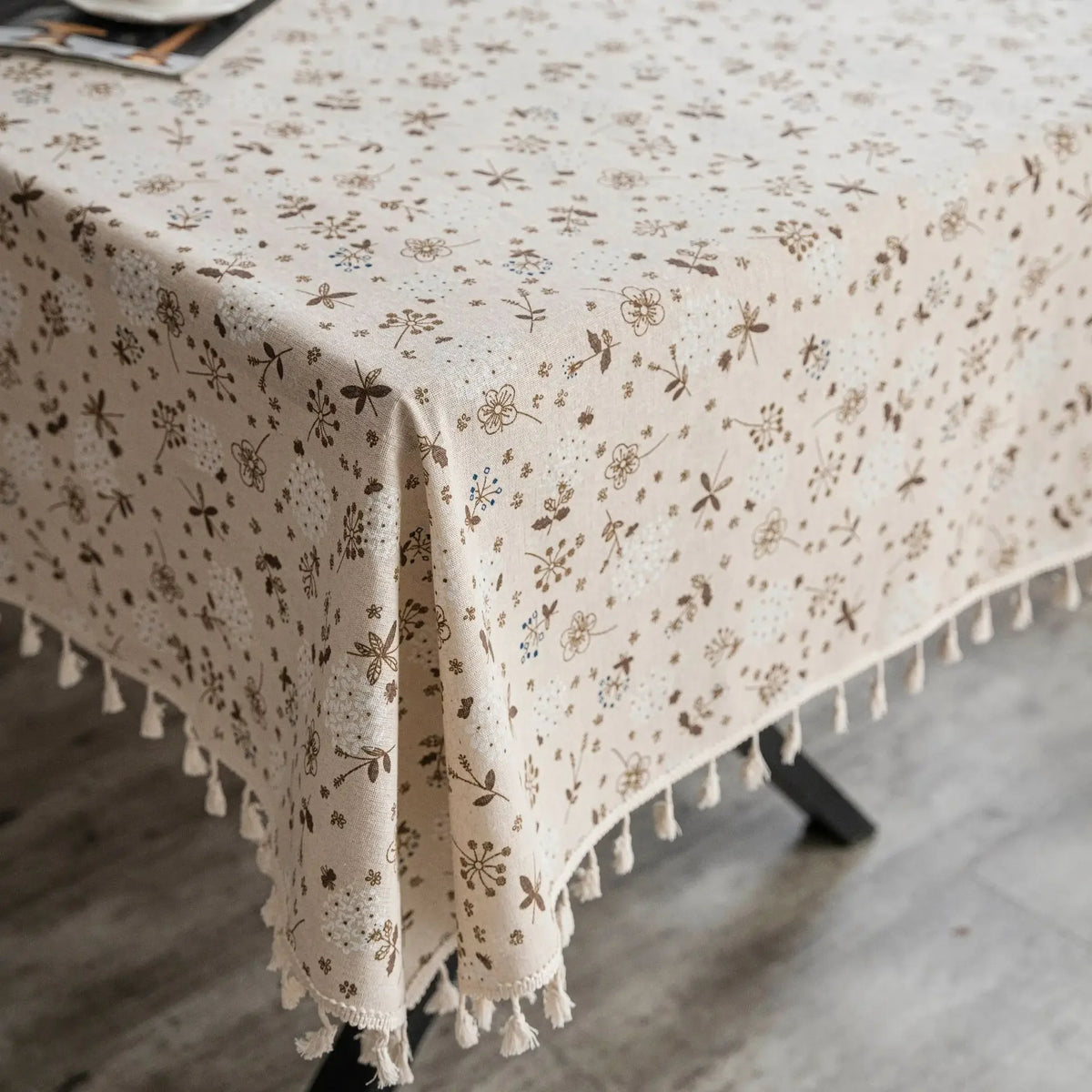Cottage Tassel Tablecloth